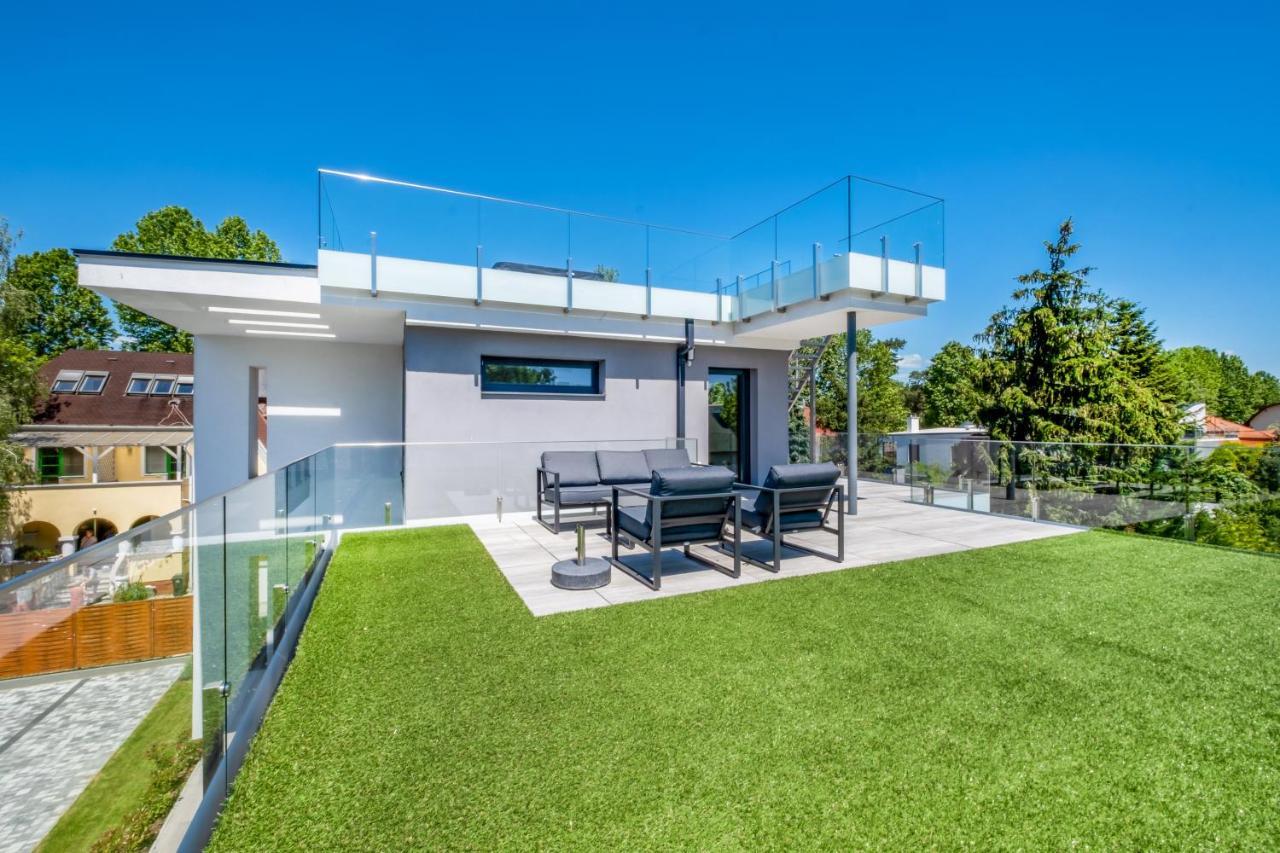 Mf Villa Nuvola Шиофок Экстерьер фото